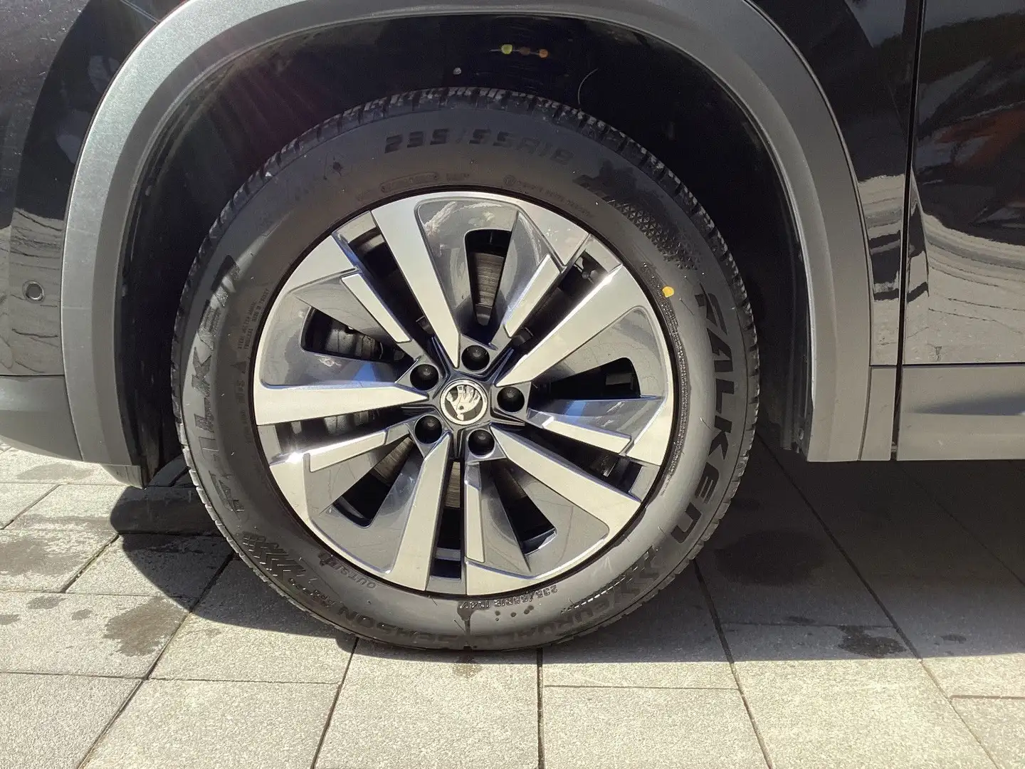 Skoda Kodiaq 2.0 TDI DSG 4x4 Selection LED+Navi+AHK Czarny - 2
