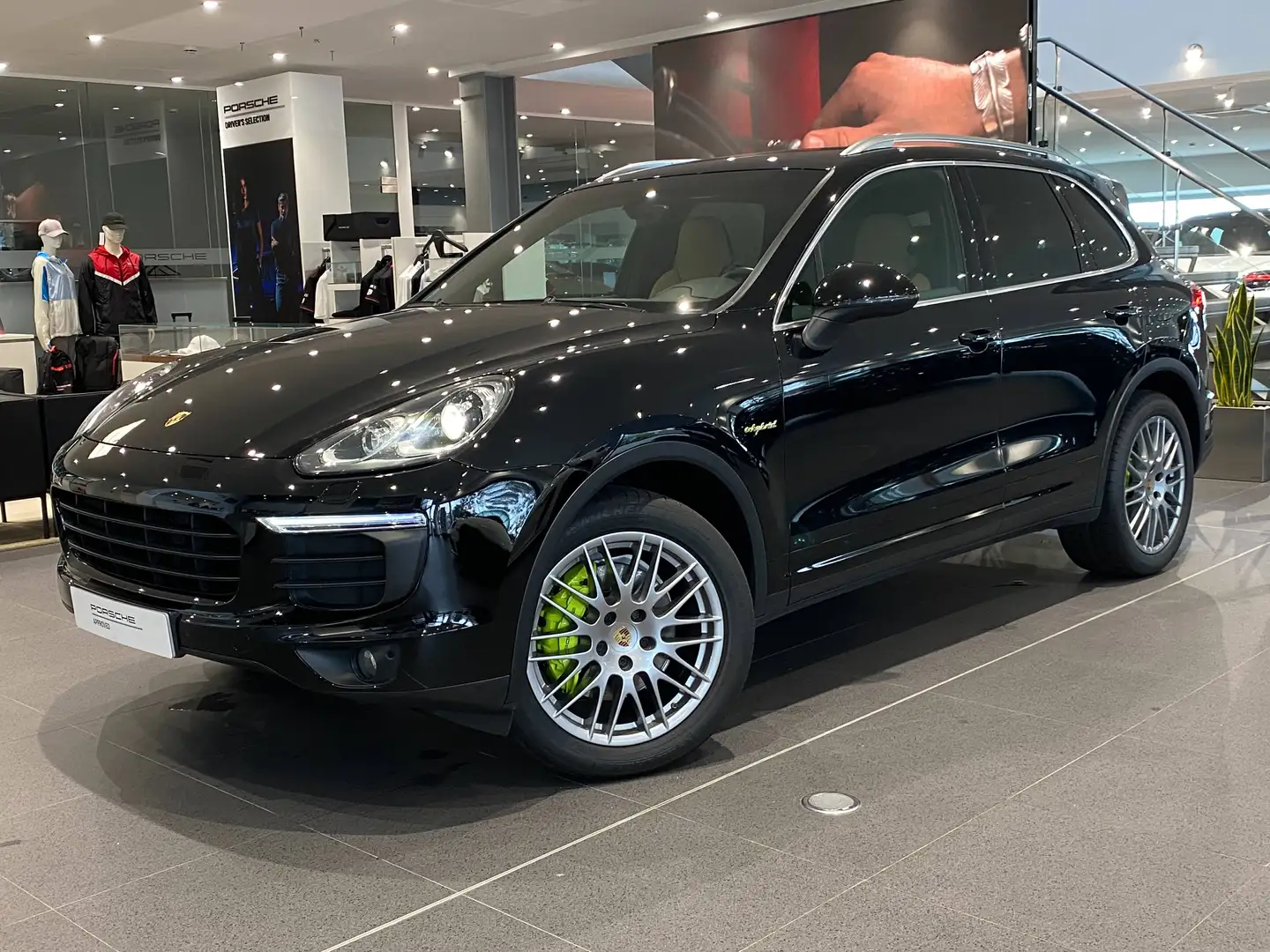 Porsche Cayenne Cayenne S E-Hybrid Negro - 1
