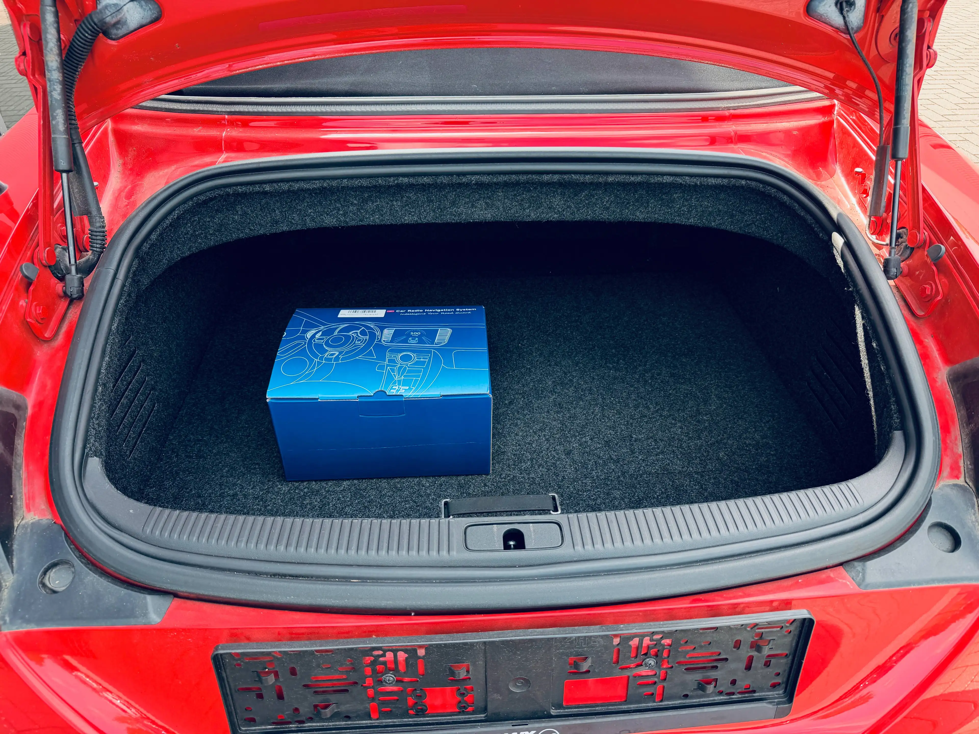 Audi TT 2.0 TFSI Roadster S-Line — photo 4