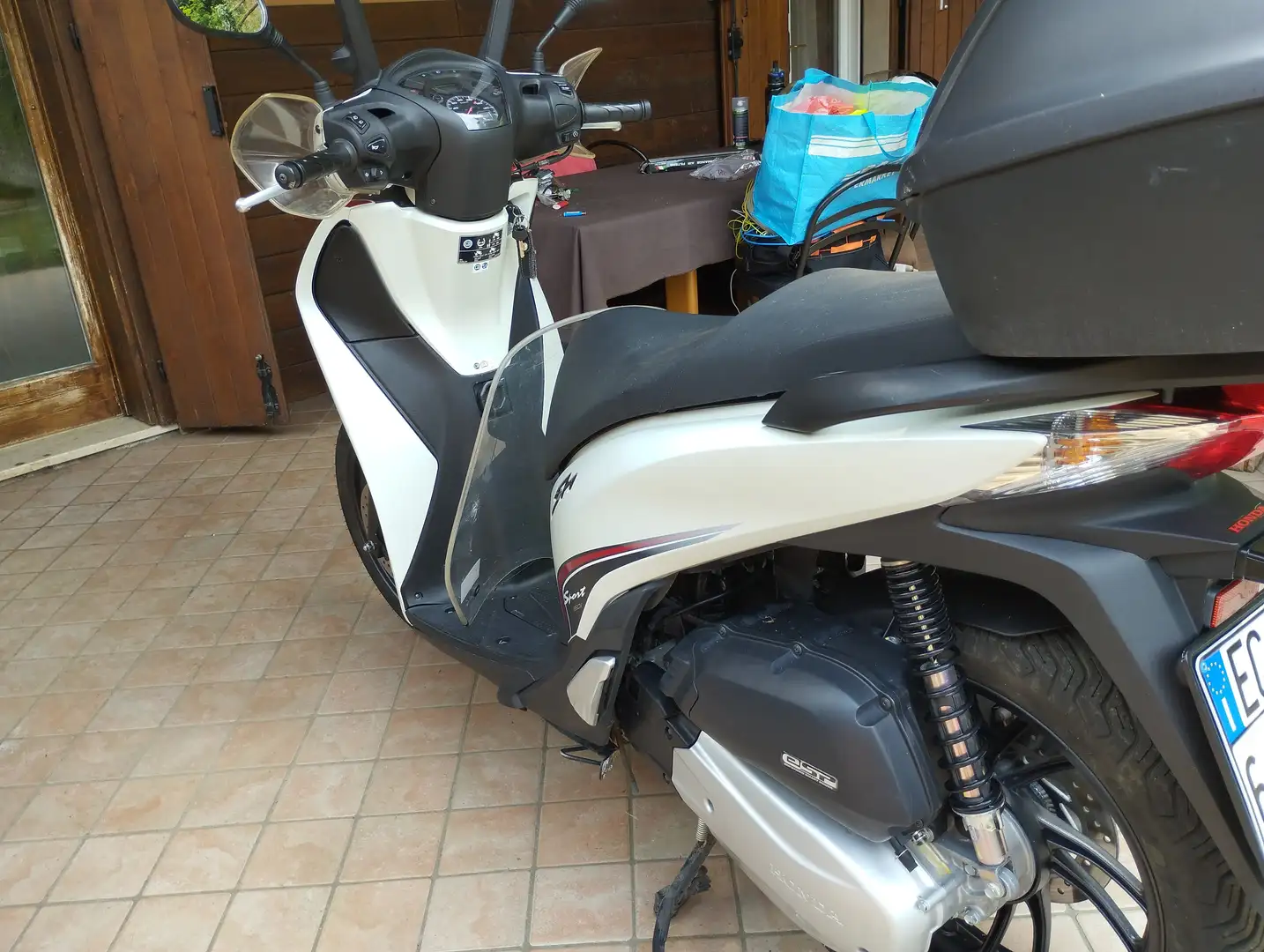 Honda SH 150i Sport Blanc - 2