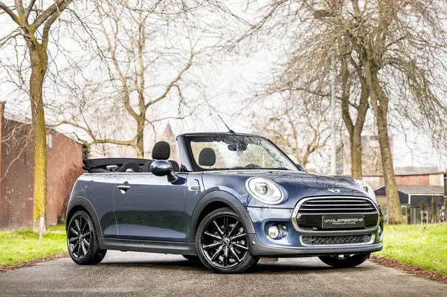 MINI Cooper D Cabrio Automaat * Camera * Keyless * Navi * Sportseats