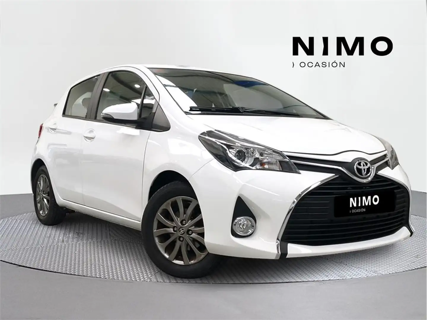 Toyota Yaris 1.3 Active - 1