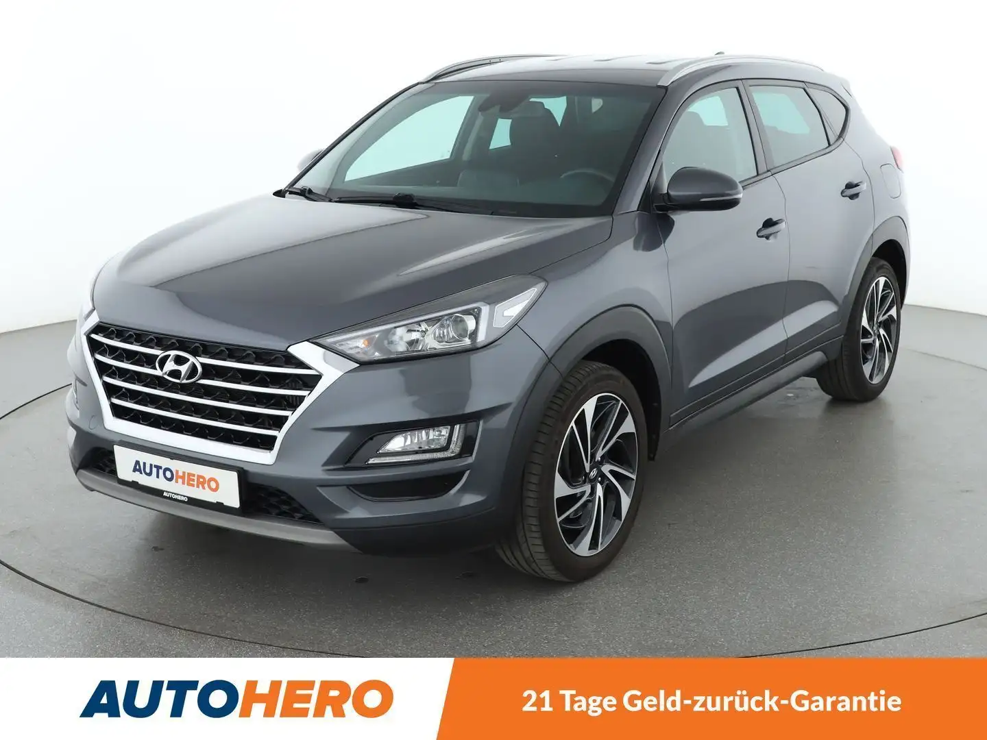 Hyundai TUCSON 1.6 TGDI Trend 2WD Aut*NAVI*TEMPO*CAM*PDC*SHZ* Gris - 1