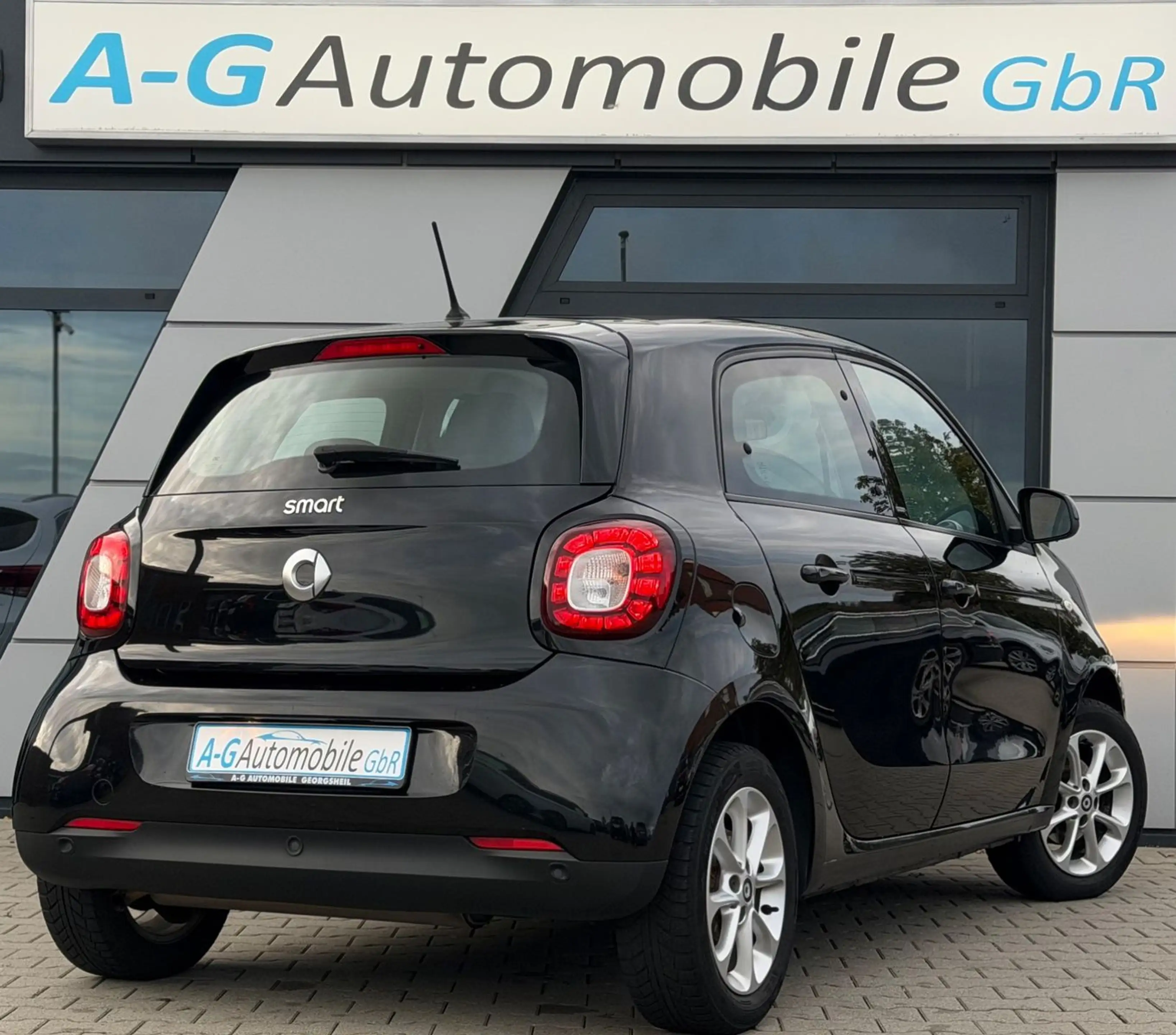 smart forFour passion LED & Sensor-Paket Faltdach Navi — photo 8