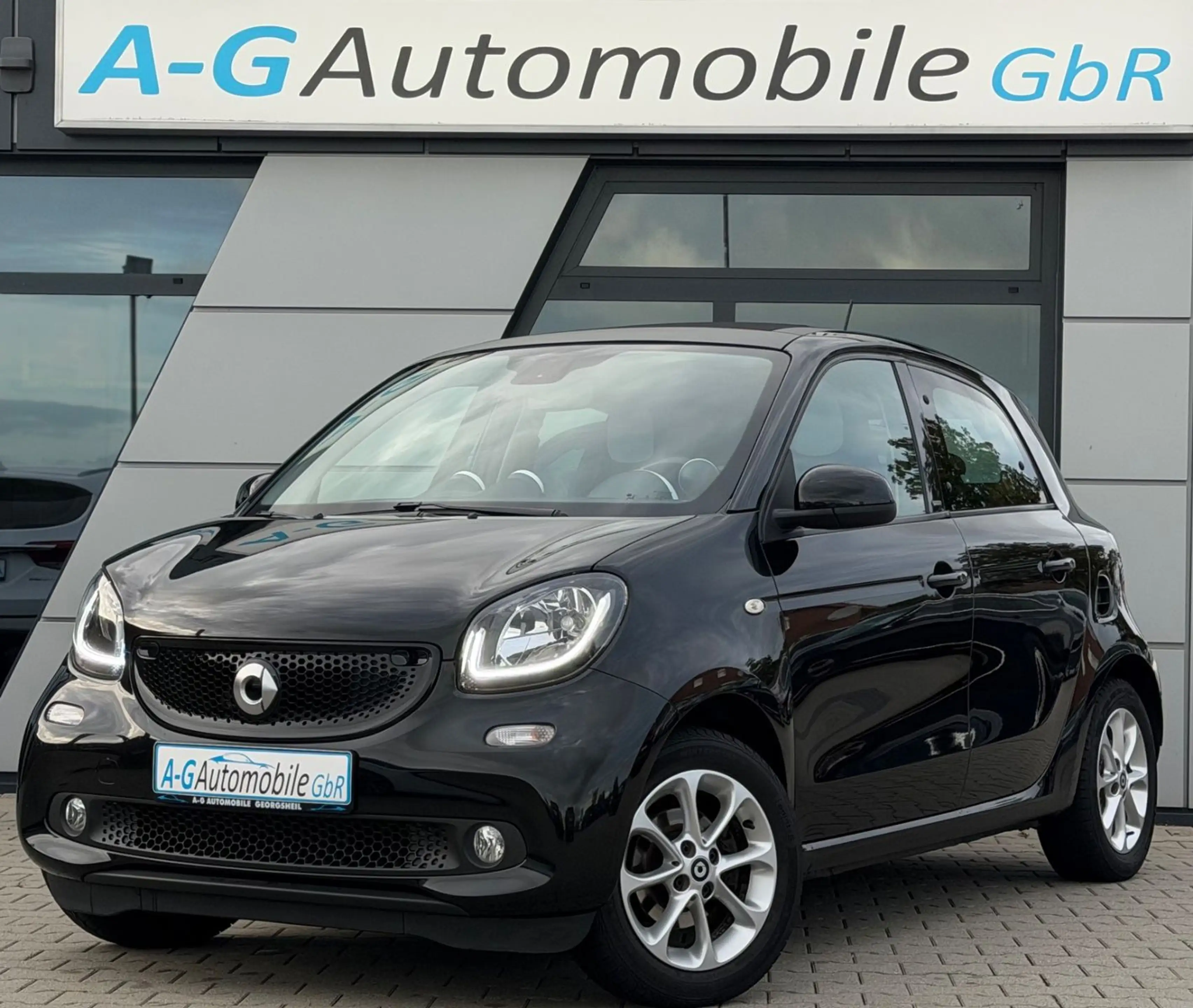 smart forFour passion LED & Sensor-Paket Faltdach Navi — photo 3