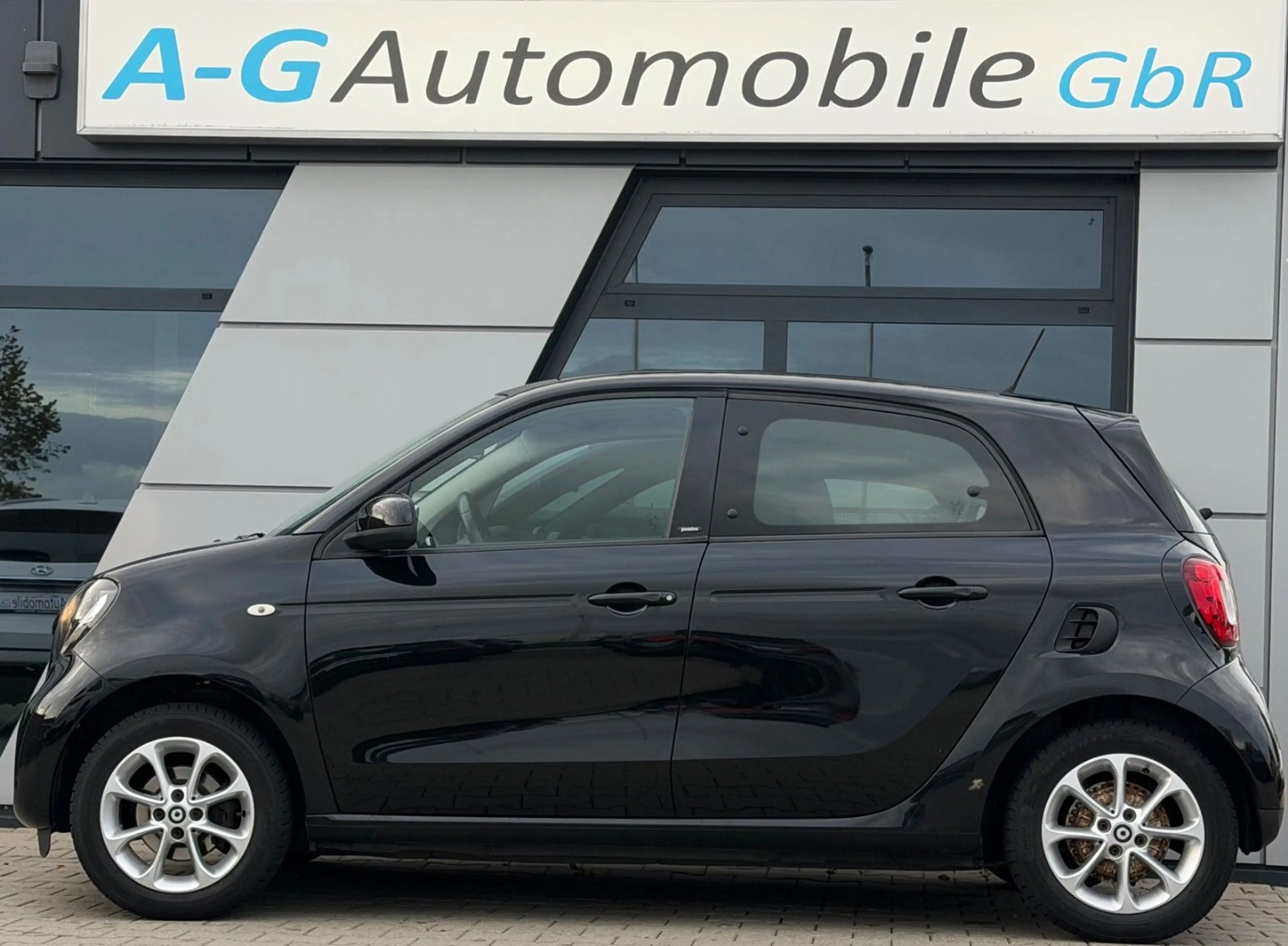 smart forFour passion LED & Sensor-Paket Faltdach Navi — photo 4