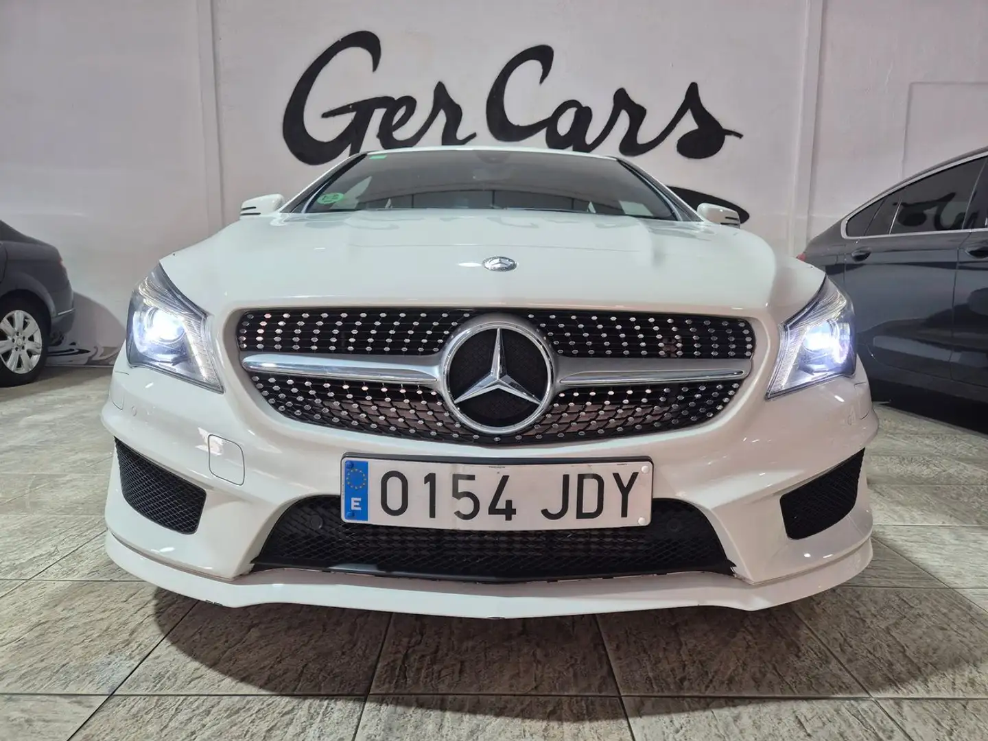 Mercedes-Benz CLA 200 Shooting Brake 200CDI AMG Line 7G-DCT Blanco - 2