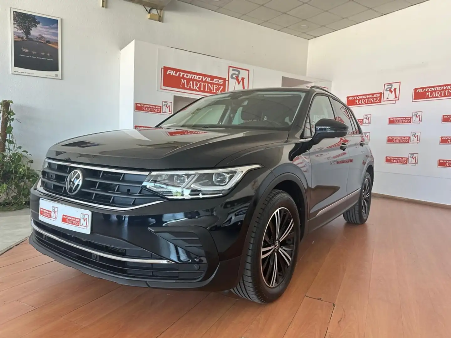 Volkswagen Tiguan 2.0TDI Life DSG 110kW Noir - 1