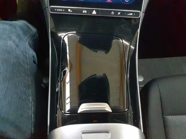 Mercedes-Benz C-Class view 10