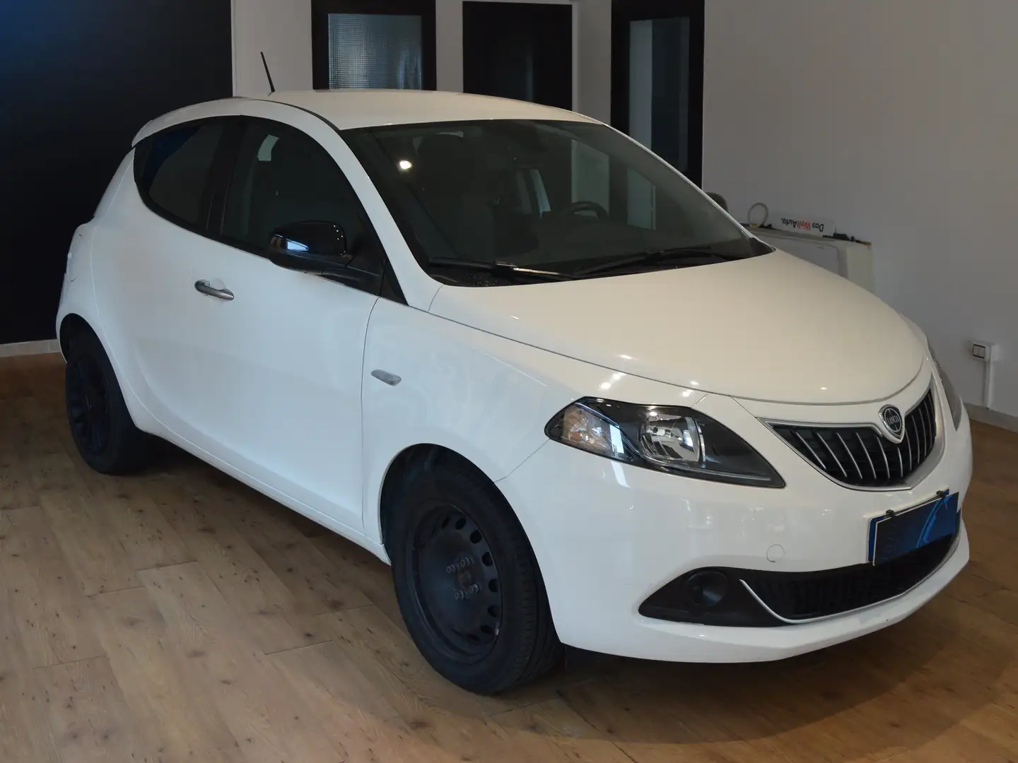 Lancia Ypsilon Ypsilon  1.0 firefly hybrid Silver*LEGGERE BENE* Blanc - 2