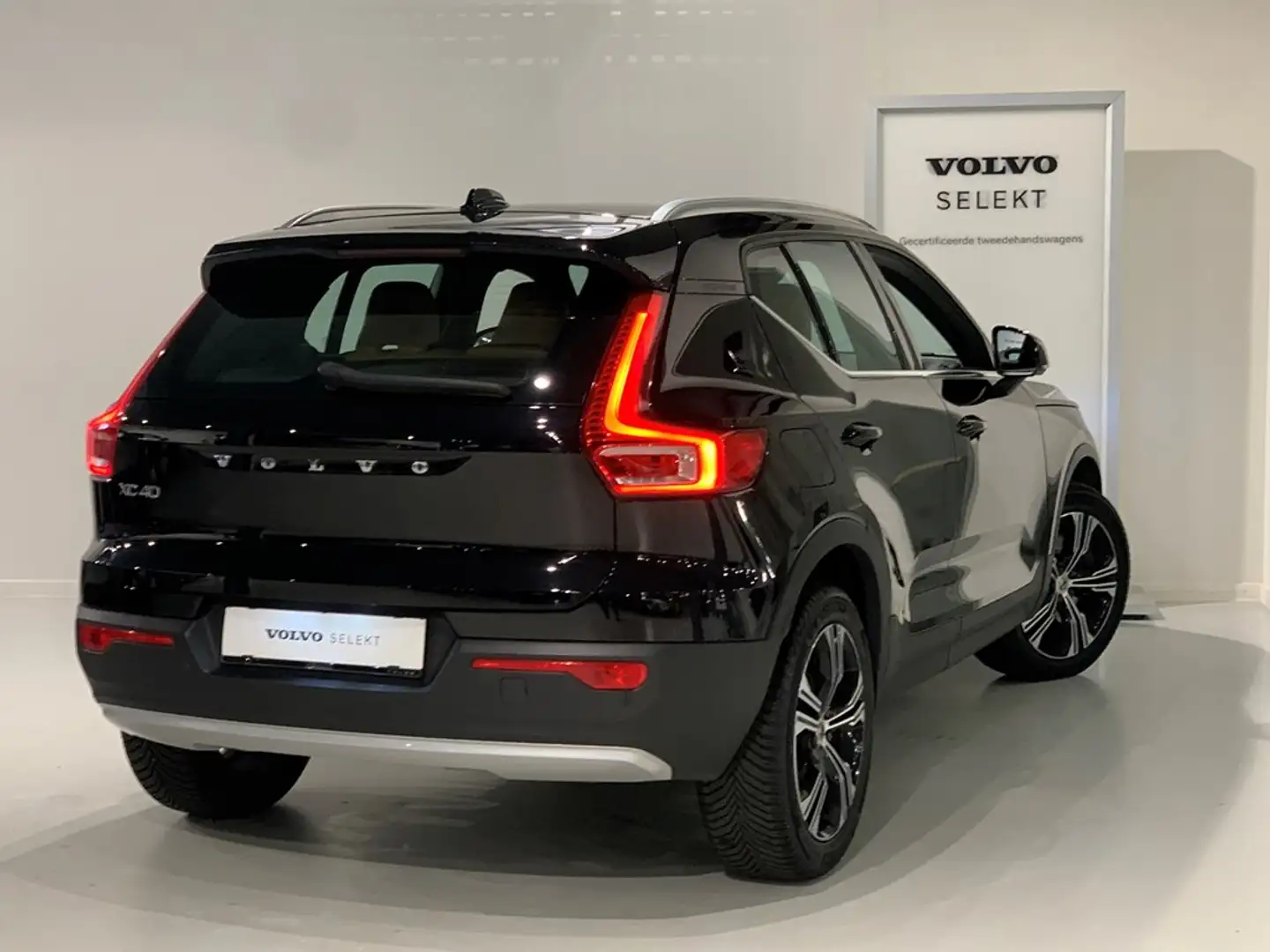 Volvo XC40 T4 Recharge Inscription Zwart - 2