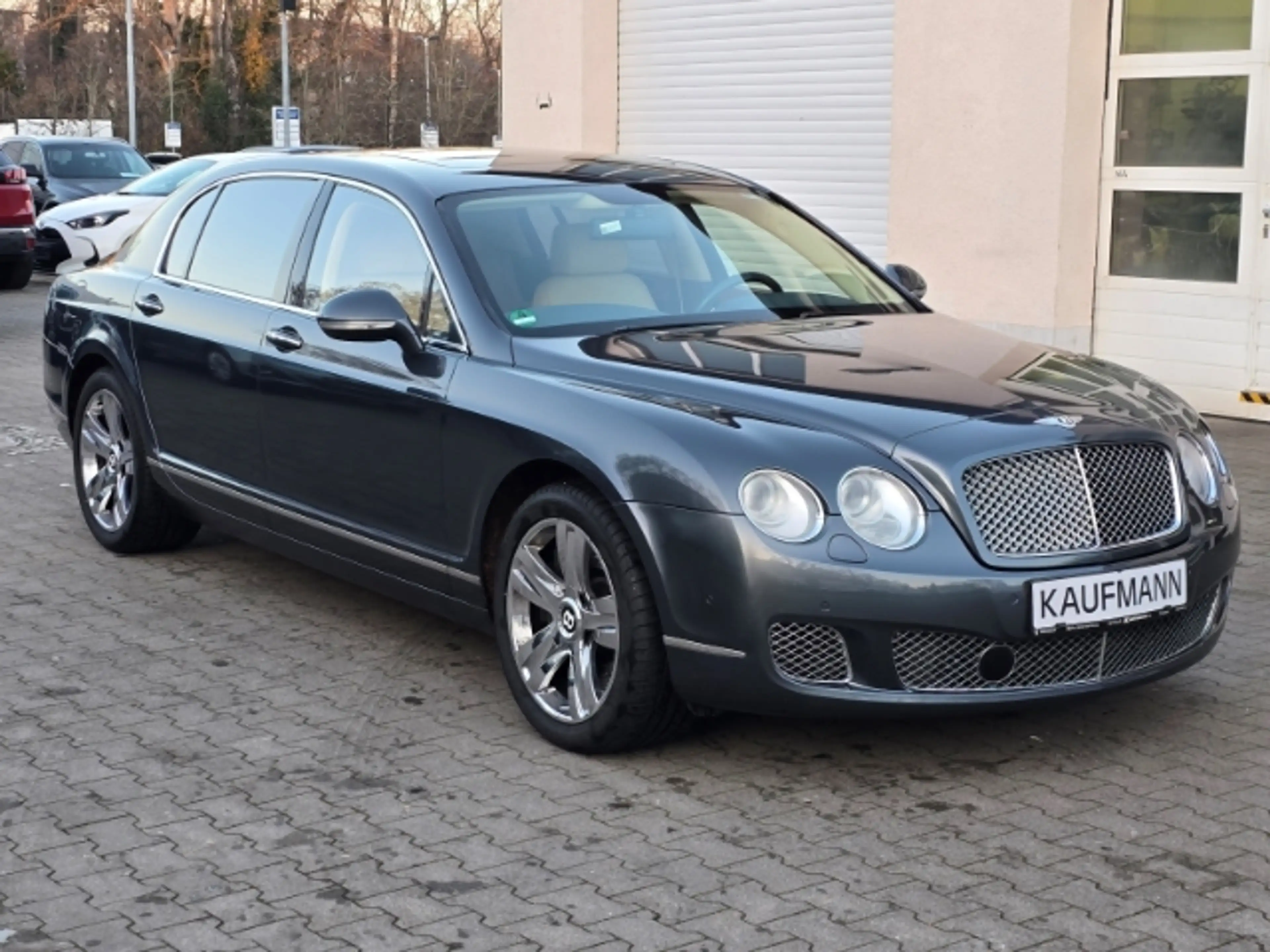 Bentley Continental Flying Spur  6.0 W12 — photo 3