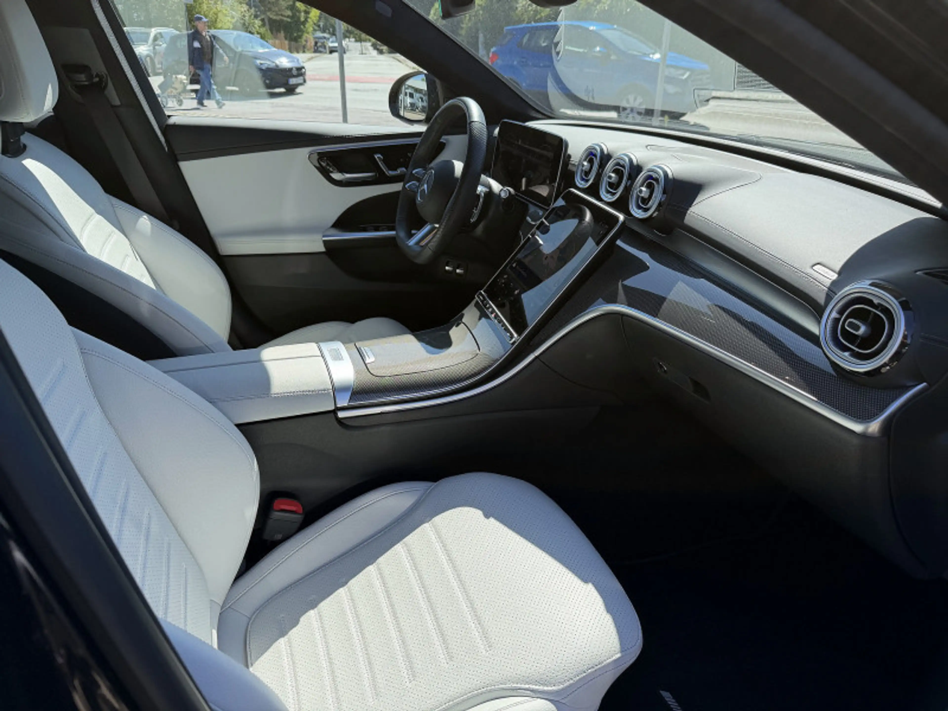 Mercedes-Benz C 300 T e , AMG NIGHT MEMO 360 AHK DISTR KAMERA — photo 11