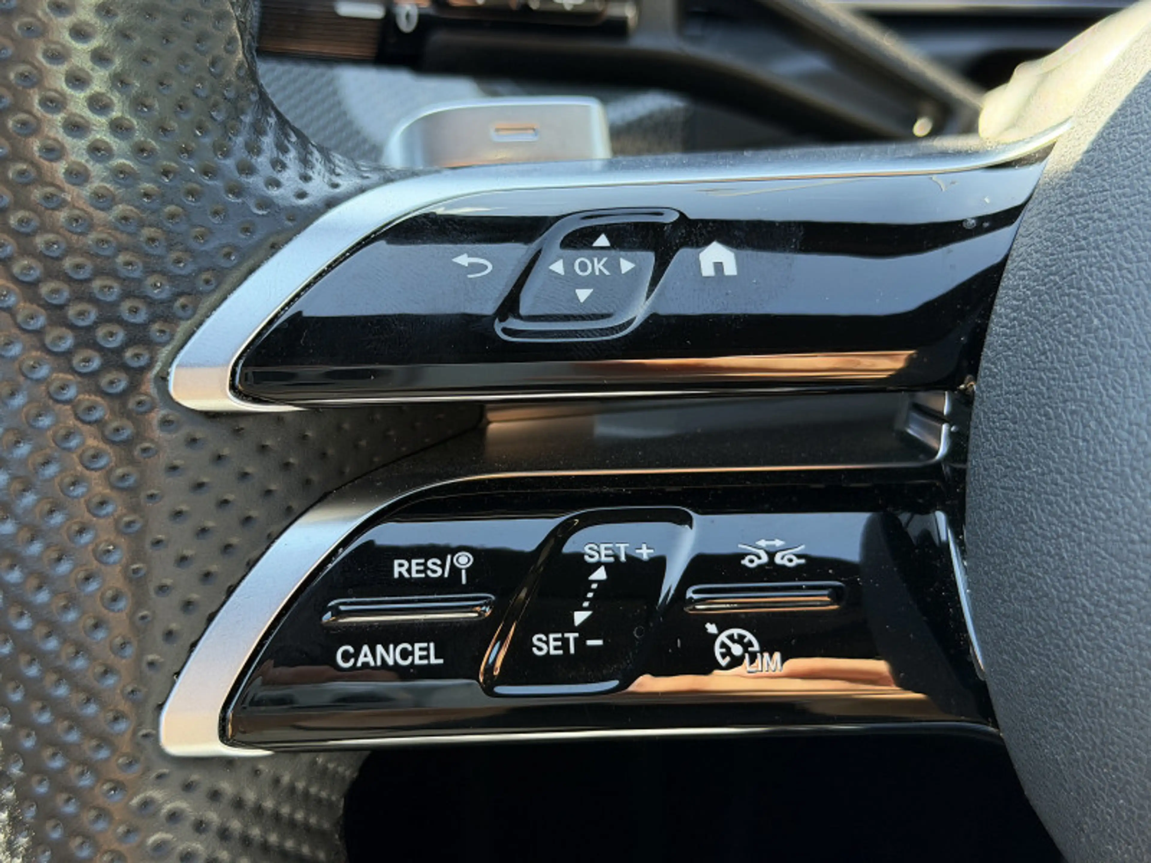 Mercedes-Benz C 300 T e , AMG NIGHT MEMO 360 AHK DISTR KAMERA — photo 14