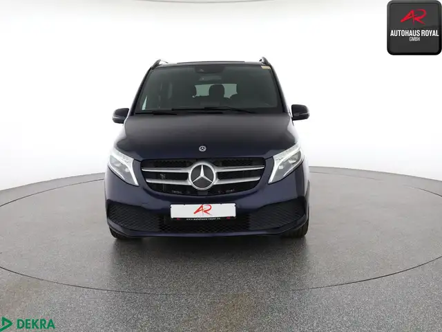 Mercedes-Benz V-Class view 8