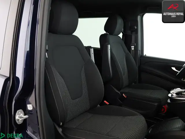 Mercedes-Benz V-Class view 11