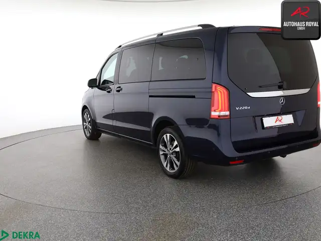 Mercedes-Benz V-Class view 3
