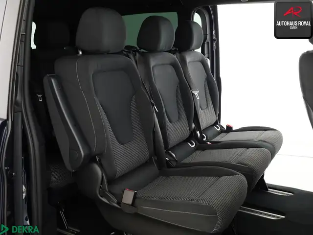 Mercedes-Benz V-Class view 12