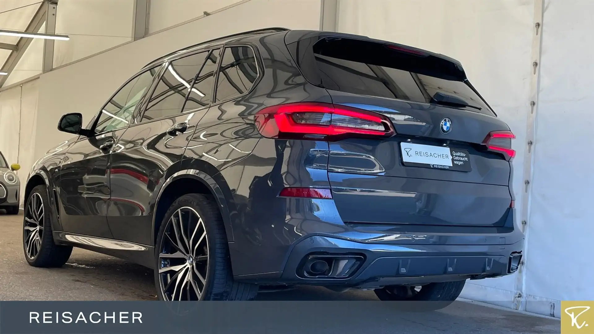 BMW X5 xDrive30d A M-Sport AHK LCPro HUD RFK PDC 22" Grau - 2