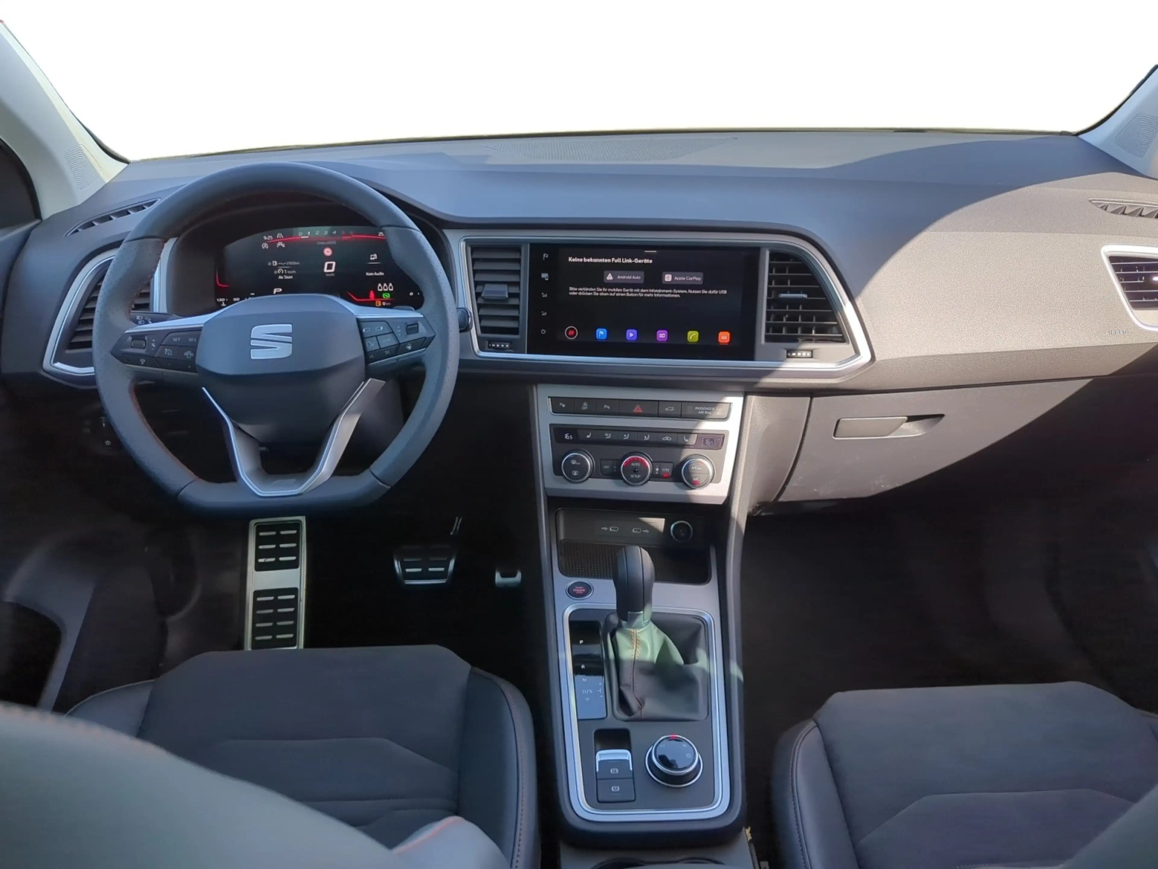 SEAT Ateca FR 2.0 TDI DSG ACC*AHK*NAVI*LED*PDC*e-Heck*SHZ — photo 10