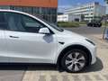 Tesla Model Y Standard Range RWD (innen Weiß+artikel) - thumbnail 6