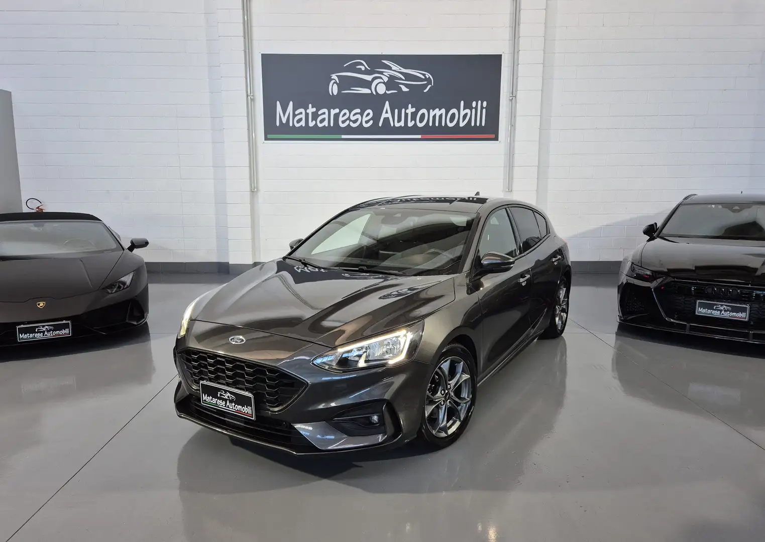 Ford Focus ST line 1.0cc EcoEoost 125cv Automatica Navigatore Grigio - 1