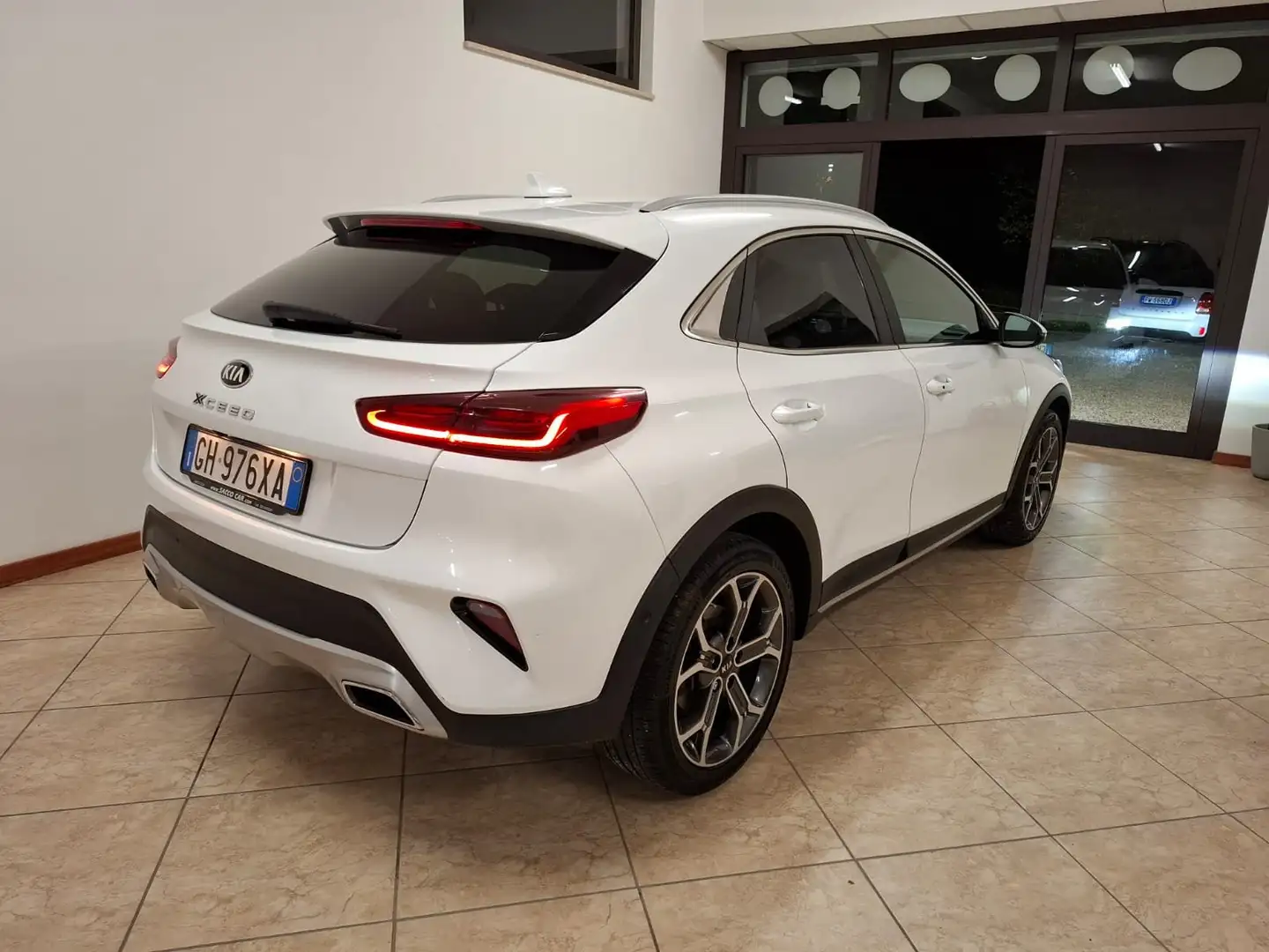 Kia XCeed XCeed 2019 1.6 crdi mhev Style 136cv imt Bianco - 2