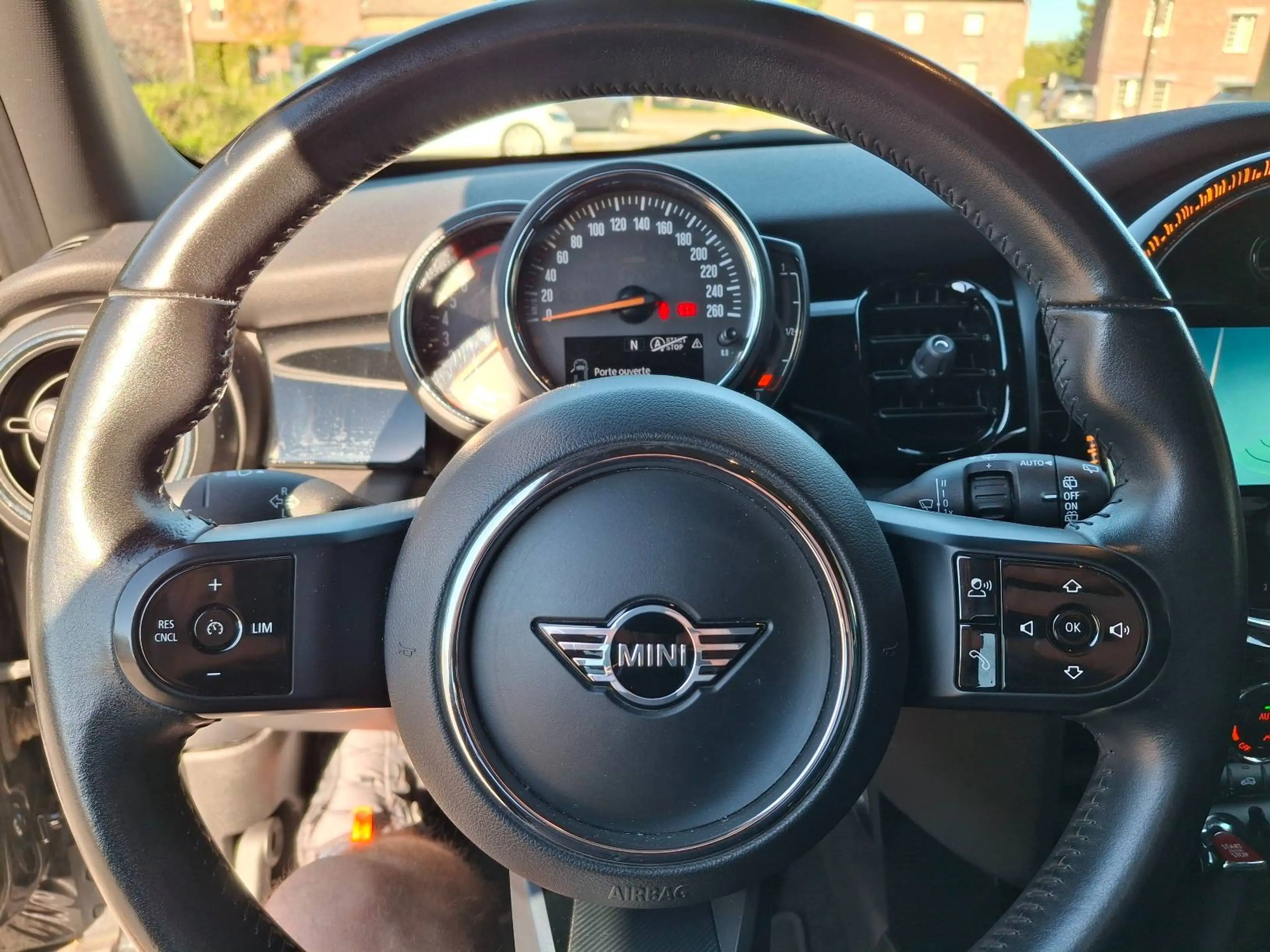 MINI One Mini 1.5 One OPF (EU6d) — photo 9