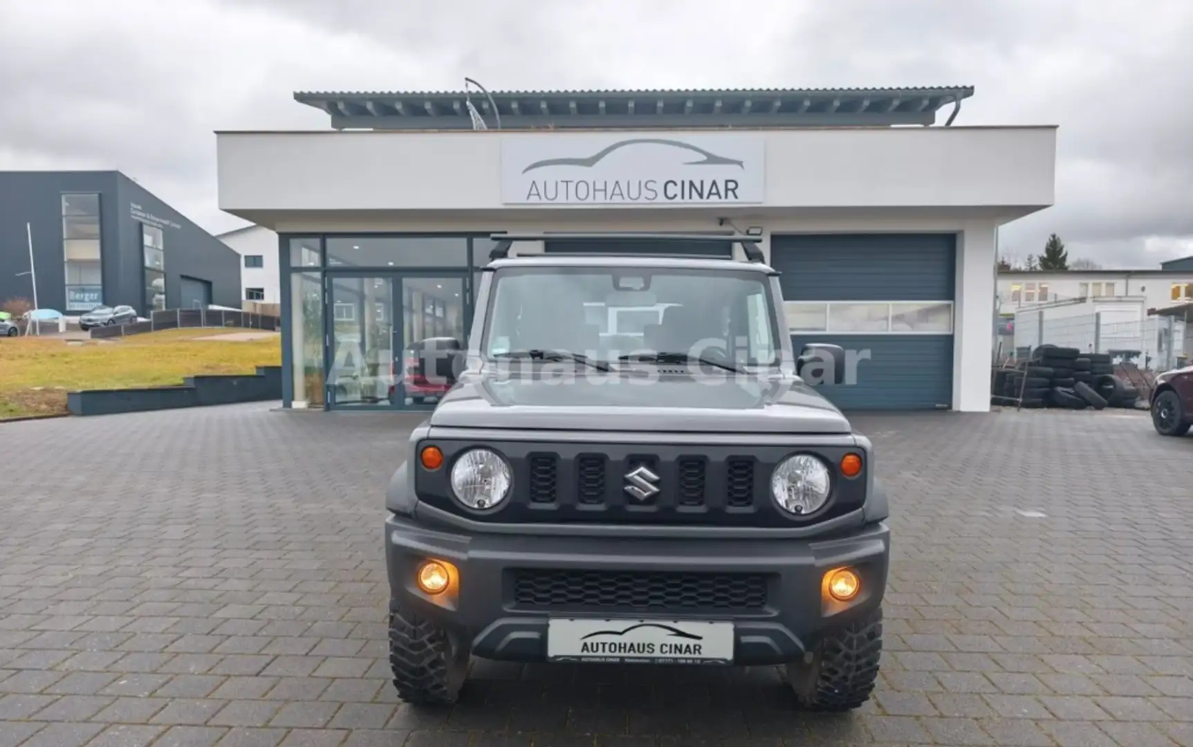 Suzuki Jimny 1.5 JLX Gris - 2