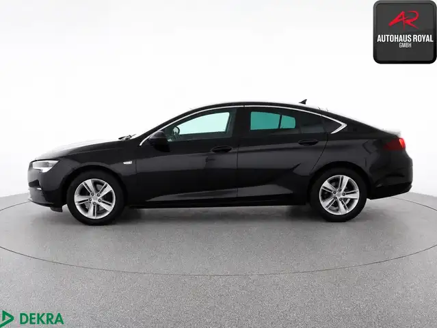 Opel Insignia view 2