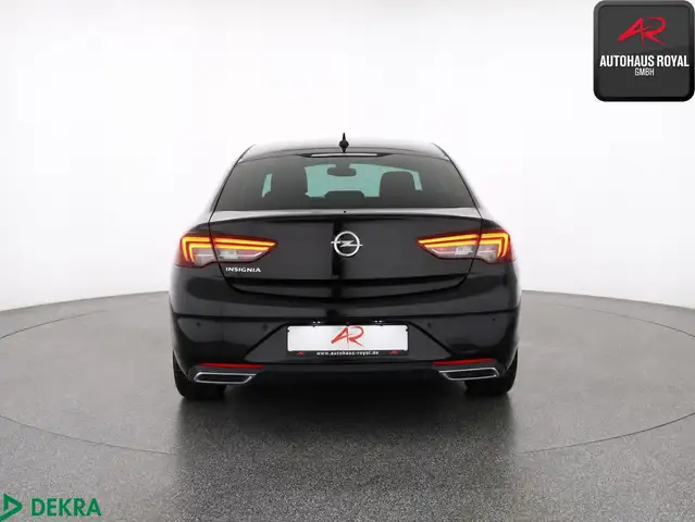 Opel Insignia view 4