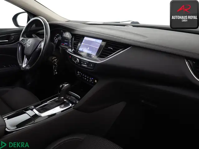 Opel Insignia view 10