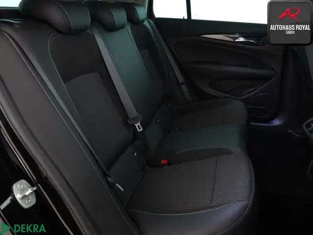Opel Insignia view 12
