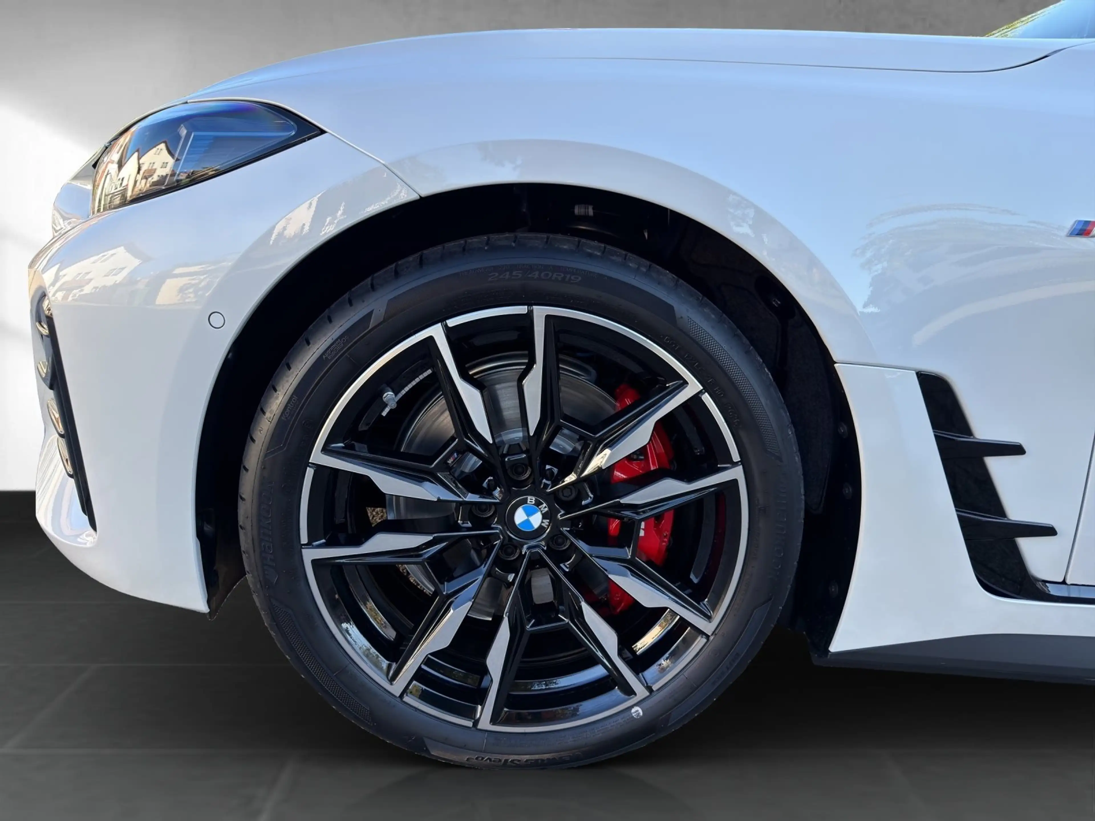 BMW i4 M60 XDRIVE — photo 9
