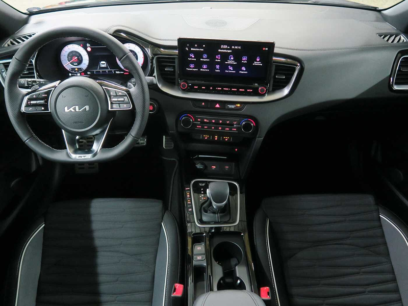 Kia Ceed Sportswagon 1.5 T-GDI ISG DCT7 OPF GT Line — photo 15