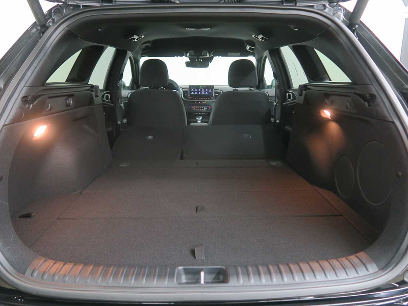 Kia Ceed Sportswagon 1.5 T-GDI ISG DCT7 OPF GT Line — photo 8
