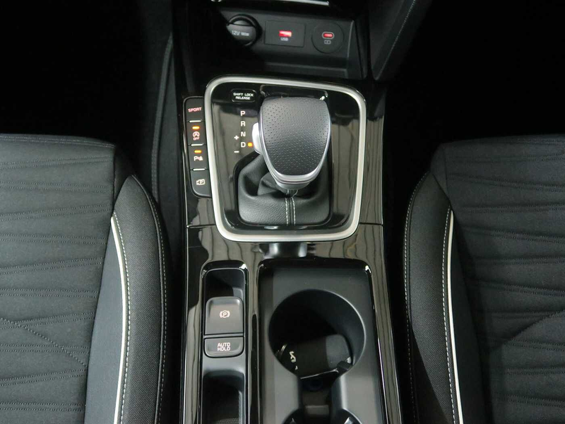 Kia Ceed Sportswagon 1.5 T-GDI ISG DCT7 OPF GT Line — photo 14