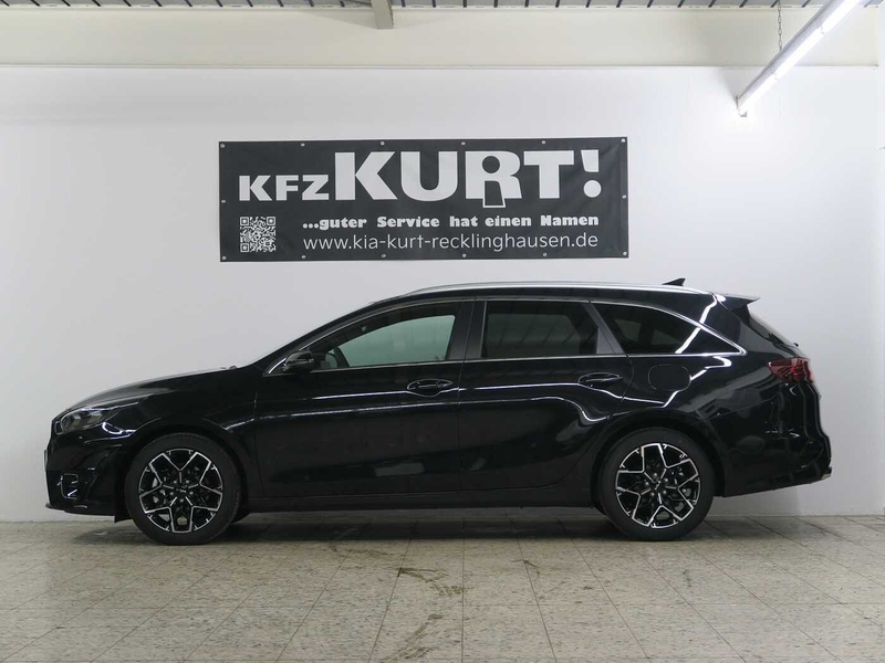 Kia Ceed Sportswagon 1.5 T-GDI ISG DCT7 OPF GT Line — photo 3