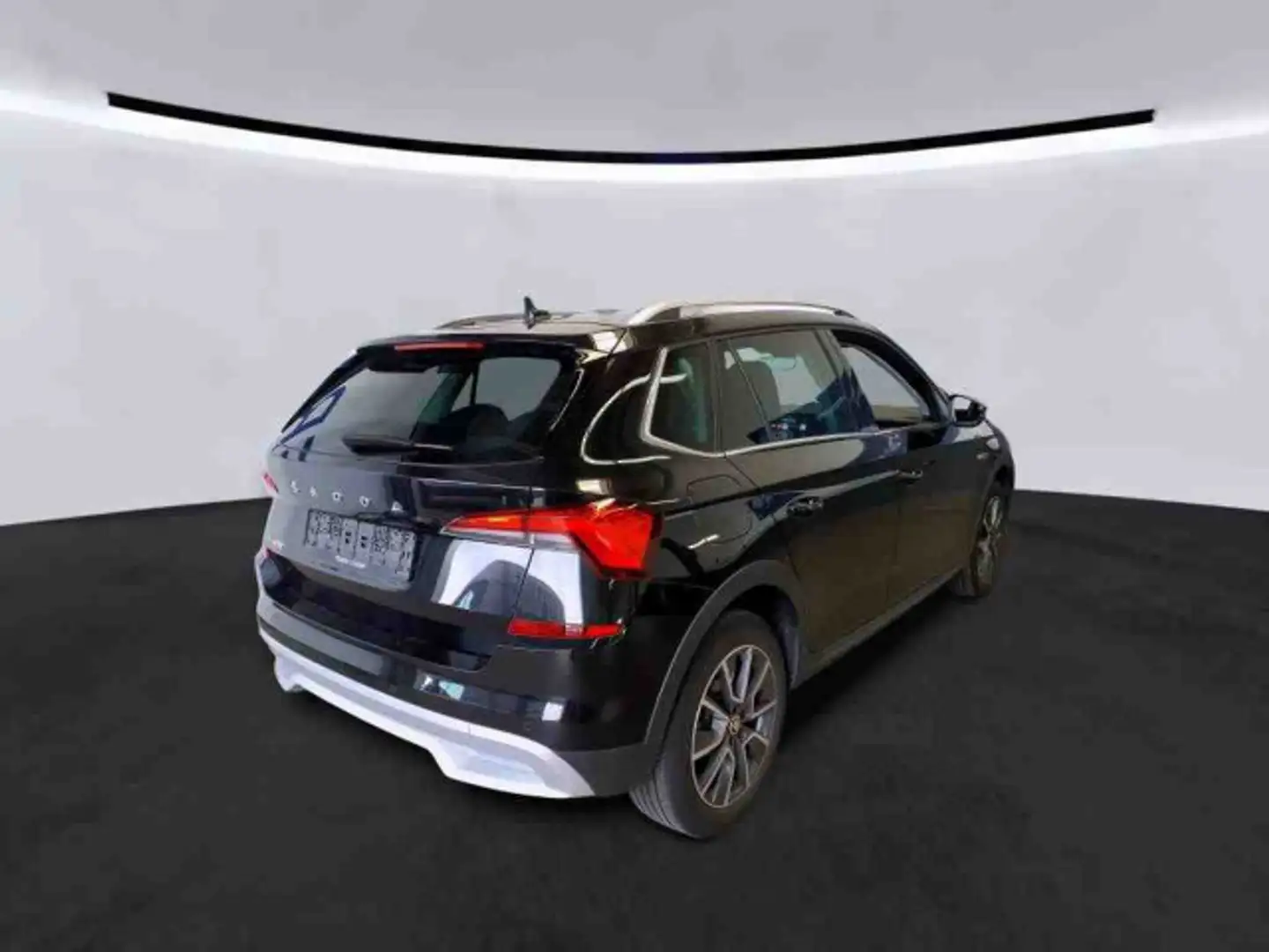 Skoda Kamiq Scout 1.5 TSI DSG LED Navi RFK ACC SHZ AHK Чёрный - 2
