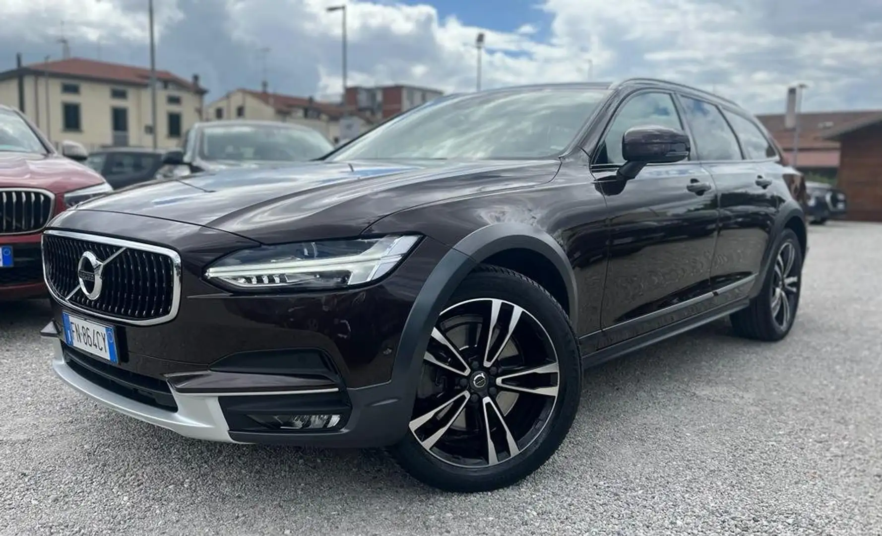 Volvo V90 Cross Country V90 Cross Country 2.0 d4 Pro awd geartronic Bruin - 1