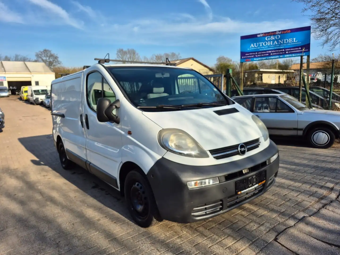 Opel Vivaro Kasten L1H1 2,7t*Tüv 05/2026*Klima*Ahk* Alb - 1