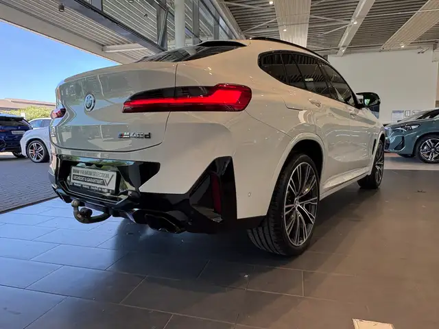 BMW X4 view 6