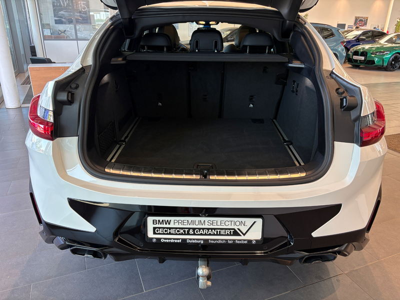 BMW X4 M40d AT Navi Leder Tempom.aktiv Panoramadach Bluet — photo 26