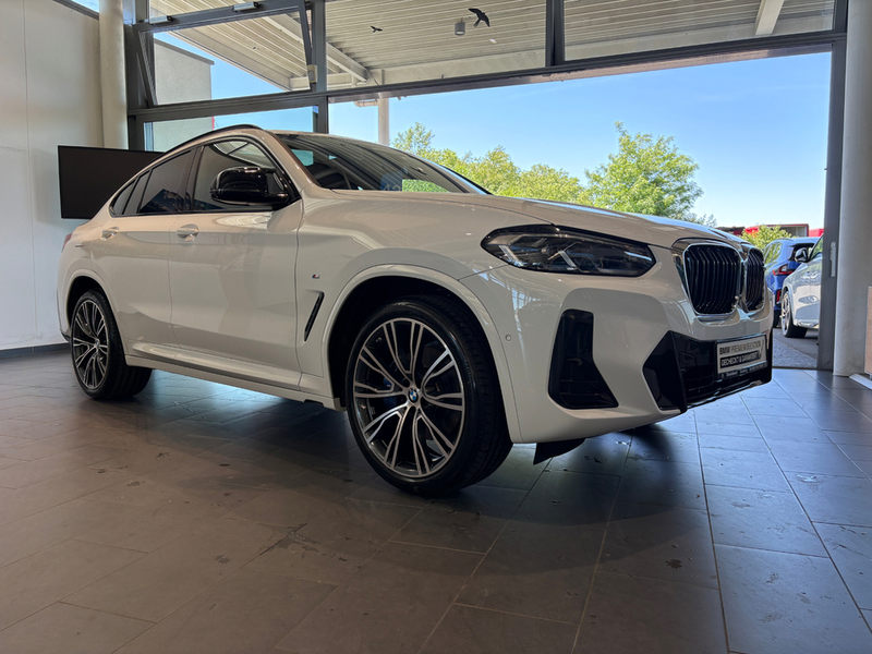 BMW X4 M40d AT Navi Leder Tempom.aktiv Panoramadach Bluet — photo 29