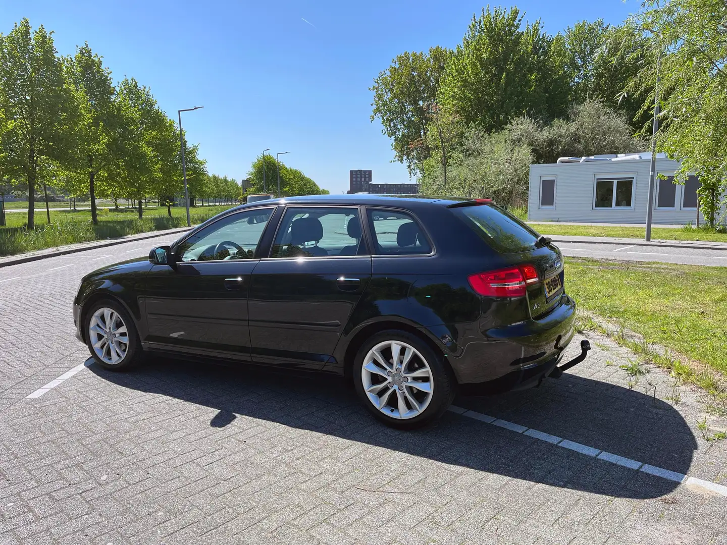 Audi A3 A3 1.2 TFSI Ambition - Sportback Zwart - 2