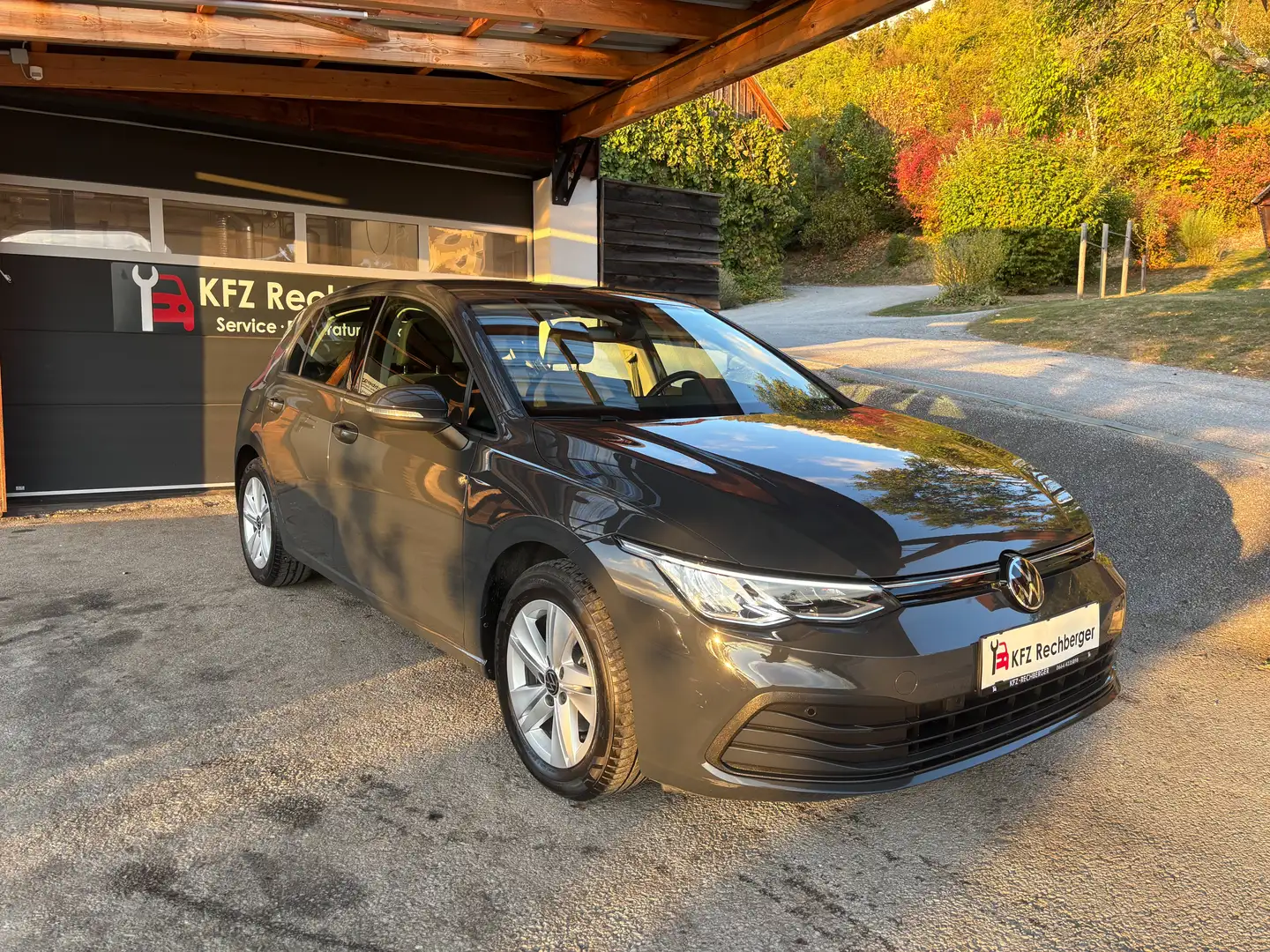 Volkswagen Golf LIFE LED APP MULTI KLIMATRONIK TELEFON Grau - 1