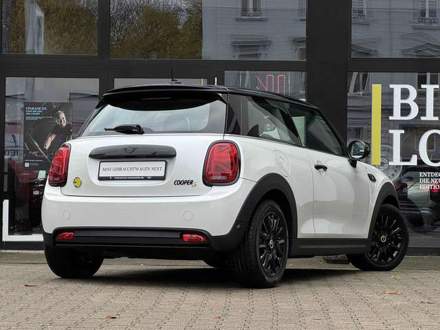 MINI Cooper SE 3-Türer LED DA Navi PDC Tempomat DAB