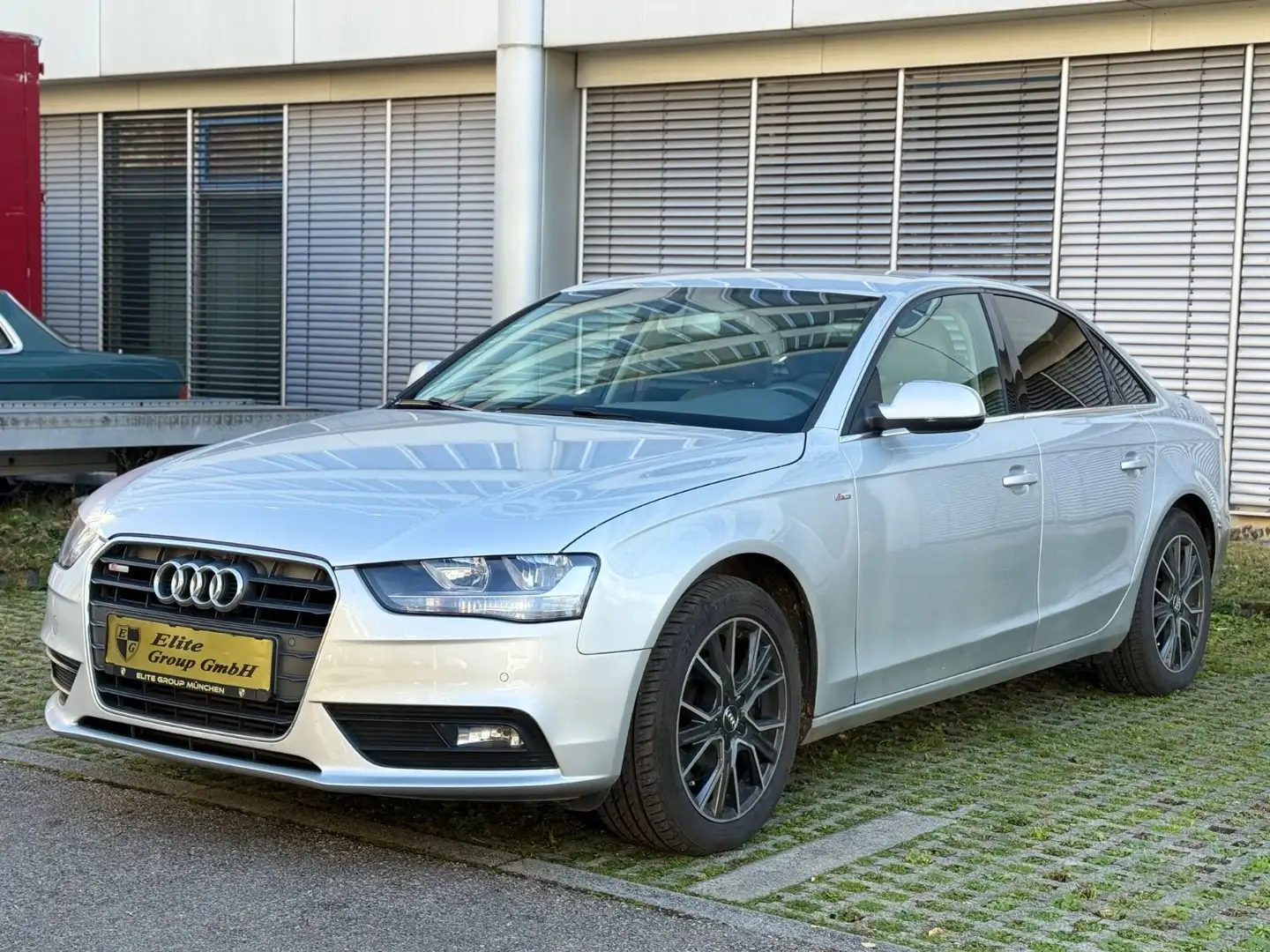 Audi A4 Lim. Ambiente*Automatik*Apple Carplay*PDC* Silber - 1