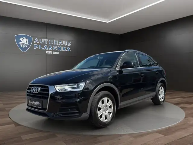 Audi Q3 2.0 TDI Quattro Basis NAVI*AHK*SHZ Klima Xenon