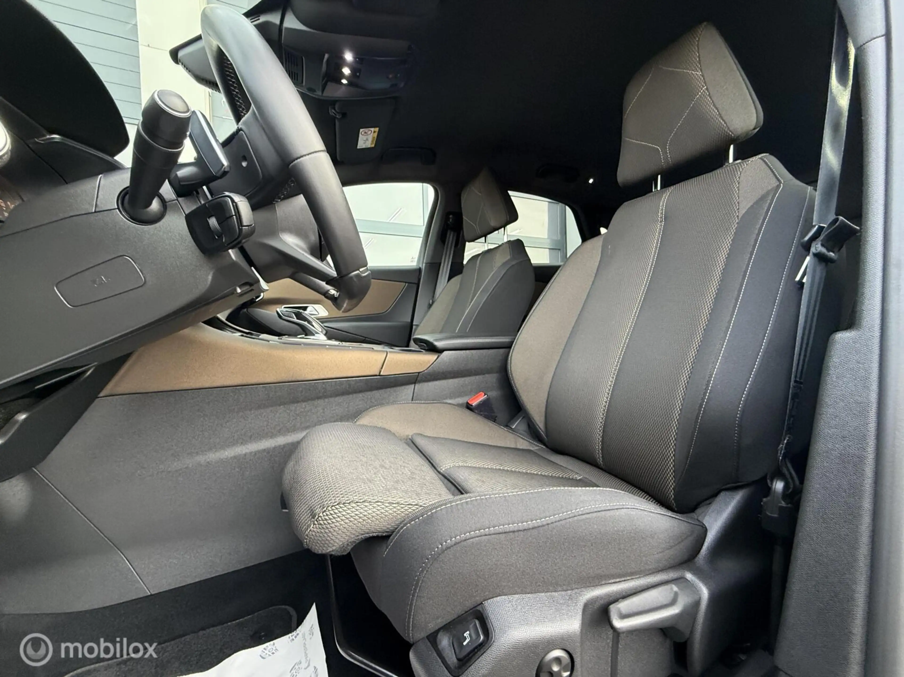 DS Automobiles DS 7 Crossback 1.2 PureTech Business Aut. CarPlay Full-Led — photo 4